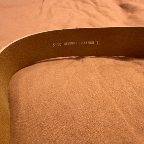 100% leather leopard print belt- SIZE LARGE - Picture 2 of 3